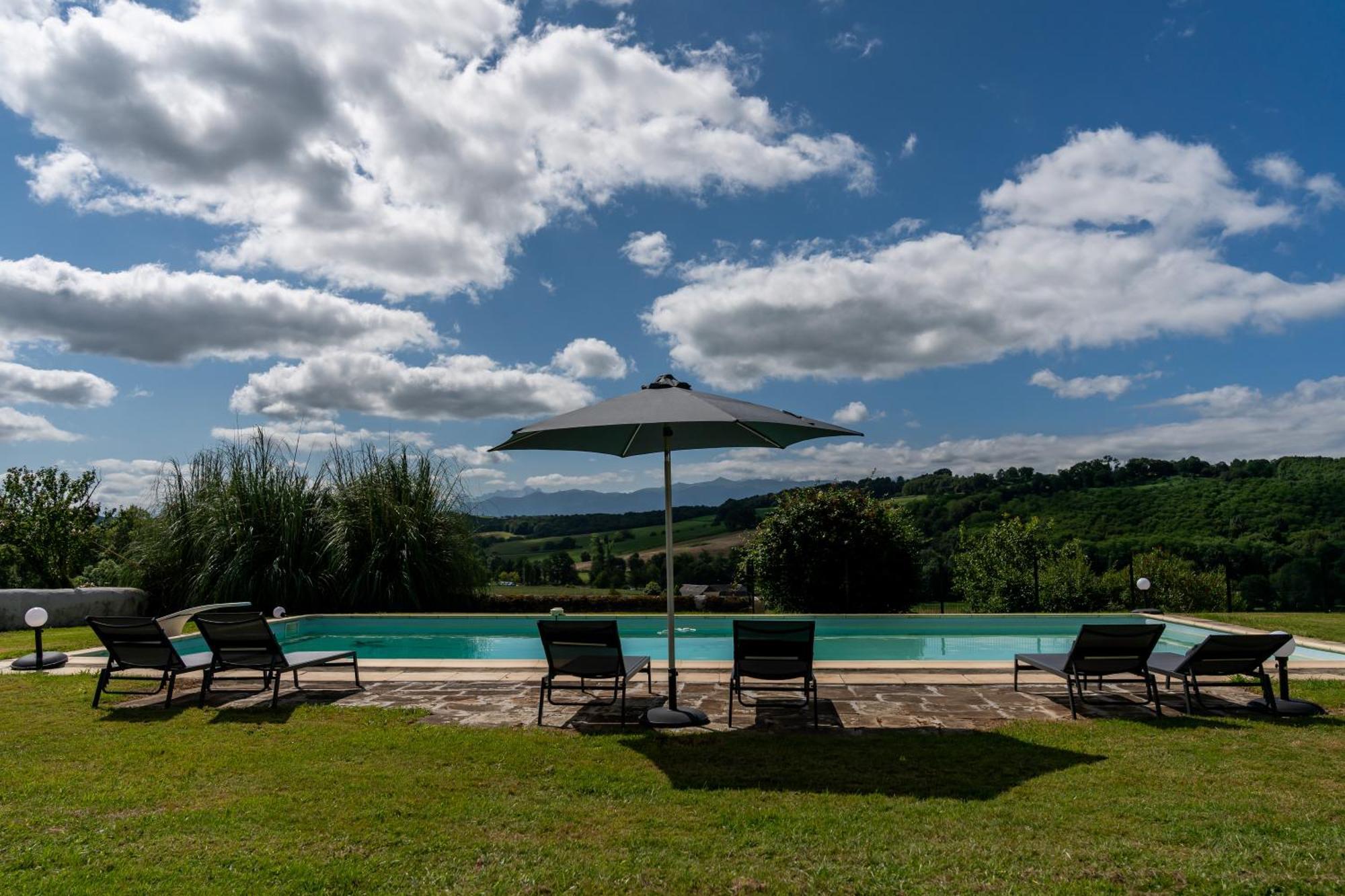 Le Relais Du Faget Hotel Oloron-Sainte-Marie Exterior photo